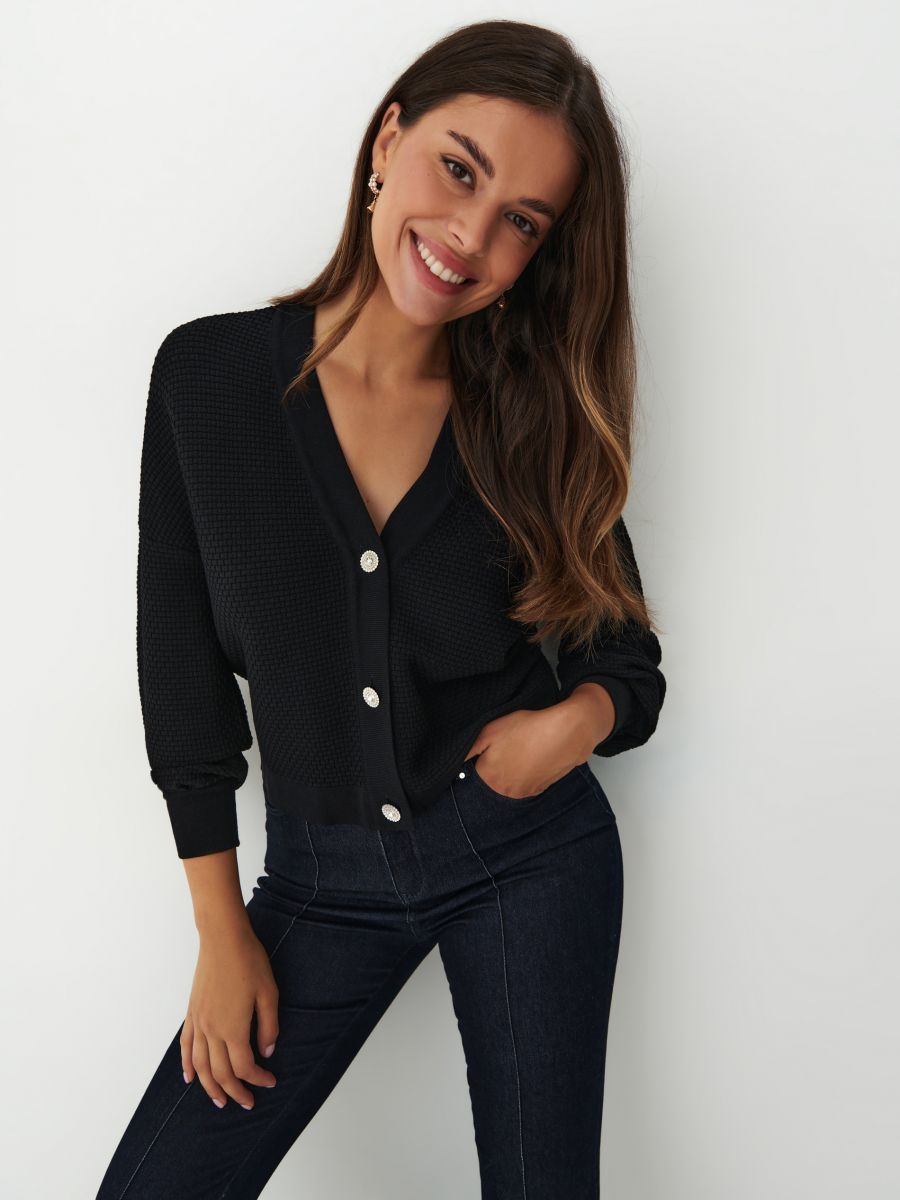 czarny-krotki-kardigan-760fpj.jpg