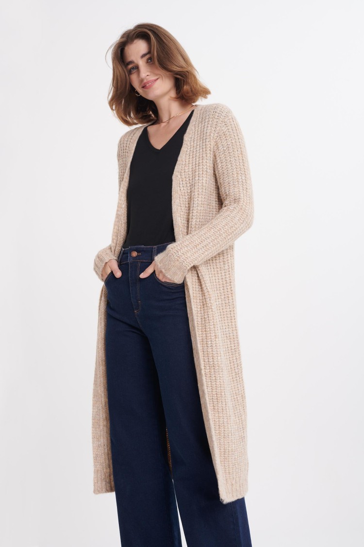 dlugi-bezowy-kardigan-107xgj.jpg